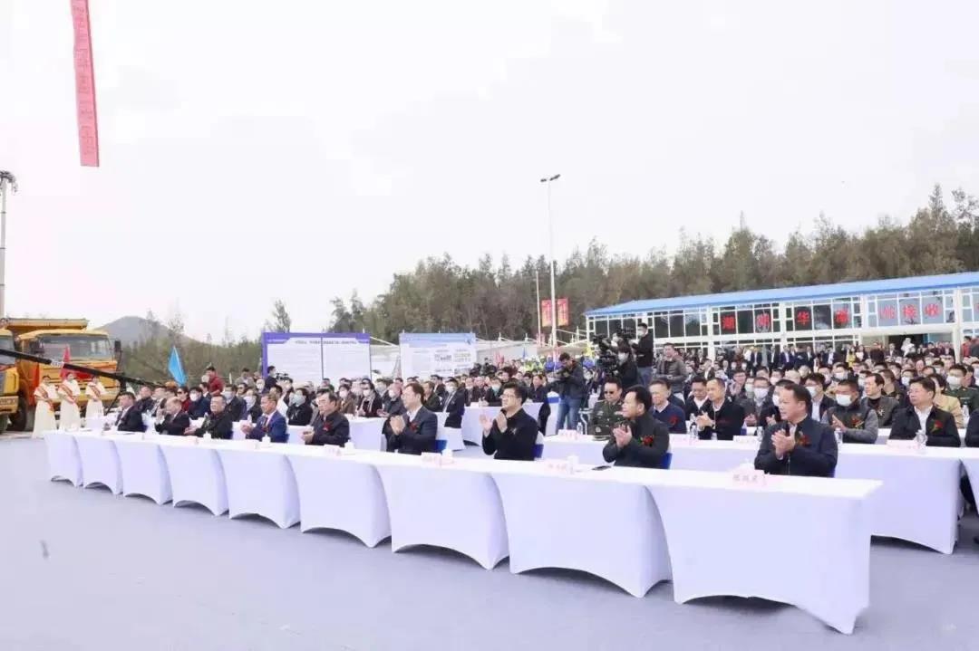 Ͷ137ڣݻҺȻվĿʢ󿪹