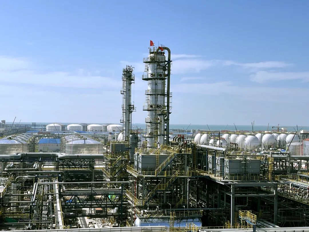 ս㶫ʯ | һ蹫˾53𡰴͡