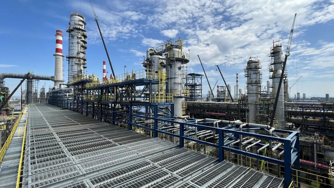 ս㶫ʯ | һ蹫˾53𡰴͡