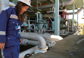 רáӡGala Energi˾ϯִйSuriyanti PuspadewiŮʿ